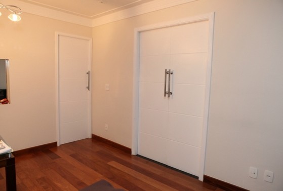 Orçamento de Porta Pivotante Branca Madeira Vila Morumbi - Porta Pivotante Branca para Quarto