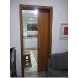 porta de correr em cozinha pequena Itaim Bibi